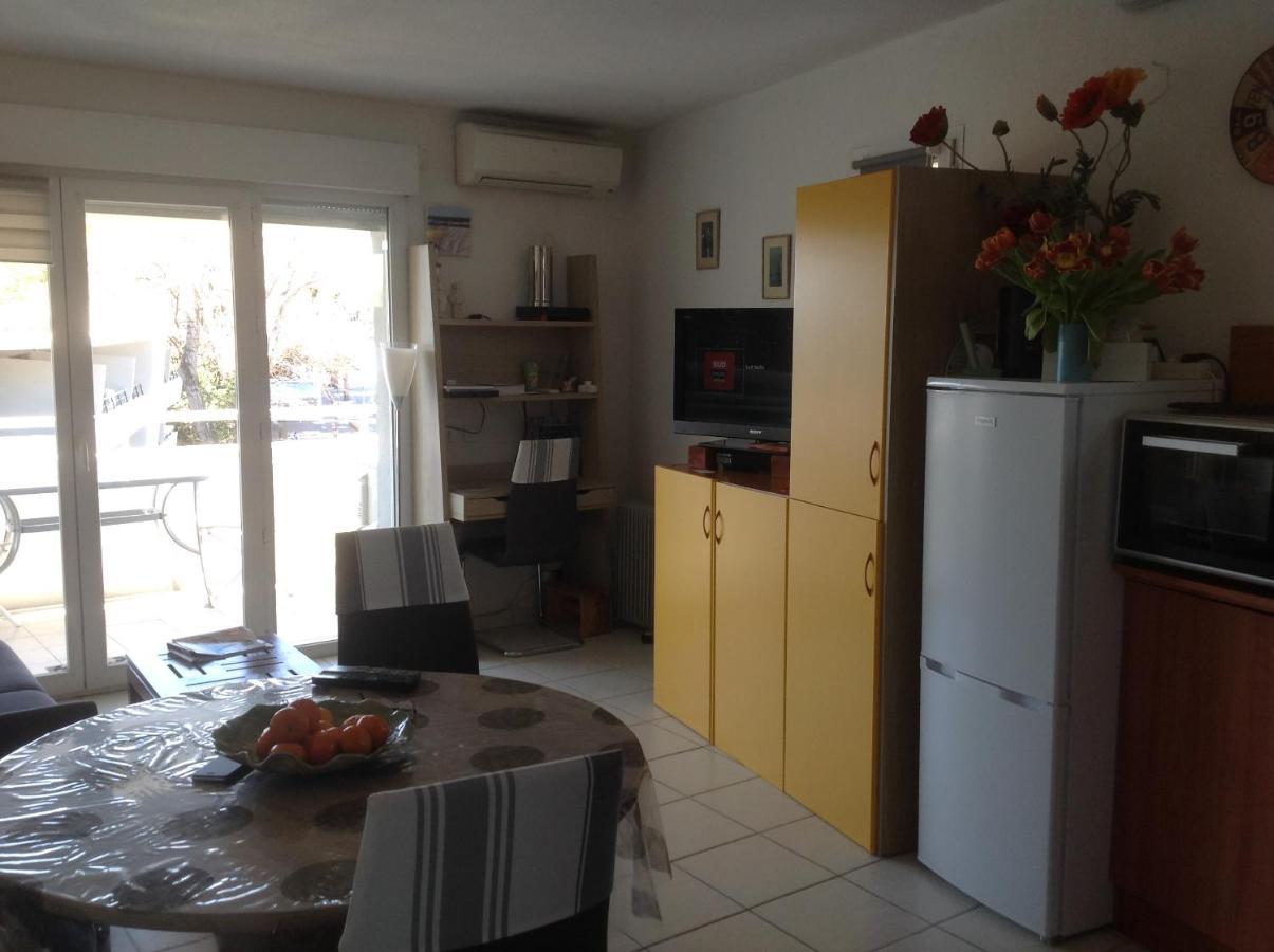 F2 Immeuble Les Pieds Dans L'Eau Apartment Villeneuve-Loubet Exterior photo