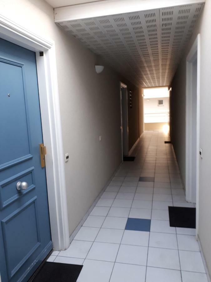 F2 Immeuble Les Pieds Dans L'Eau Apartment Villeneuve-Loubet Exterior photo