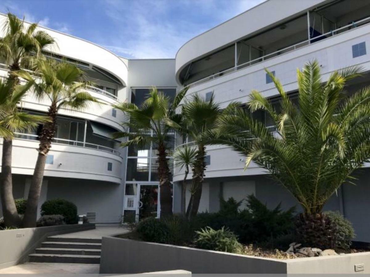 F2 Immeuble Les Pieds Dans L'Eau Apartment Villeneuve-Loubet Exterior photo