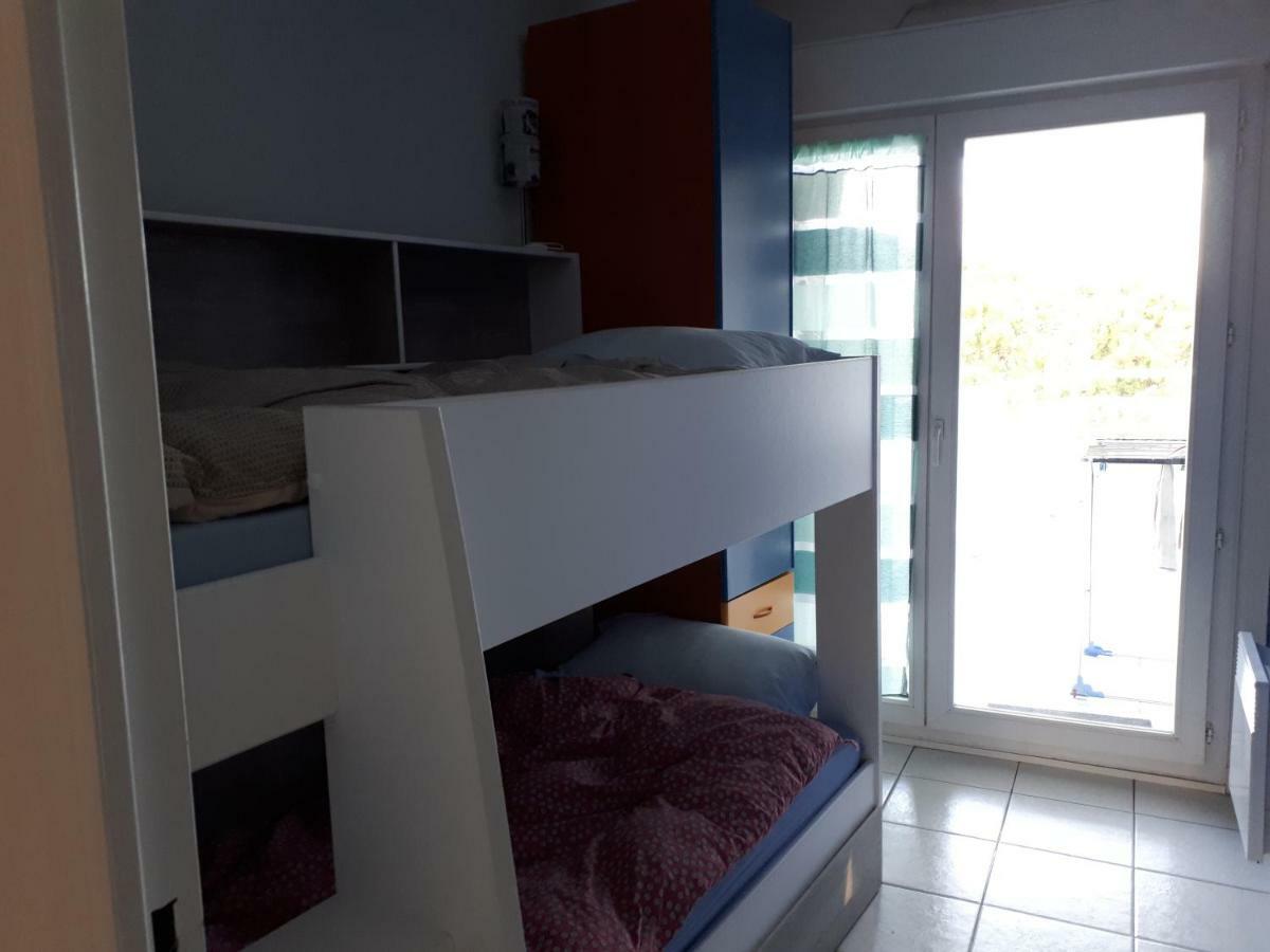 F2 Immeuble Les Pieds Dans L'Eau Apartment Villeneuve-Loubet Exterior photo